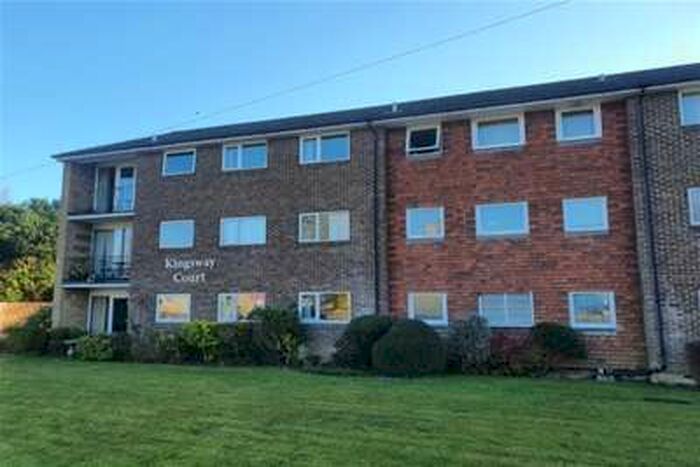 2 Bedroom Flat To Rent In Kingsway Court, Hiltingbury, SO53