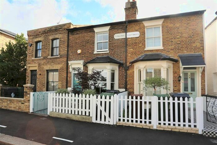 2 Bedroom Terraced House To Rent In Beulah Road, Walthamstow, London, E17