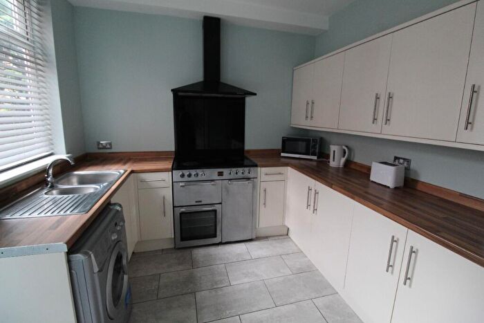 6 Bedroom Semi-Detached House To Rent In Elmsthorpe Avenue, Lenton, Nottingham, NG7