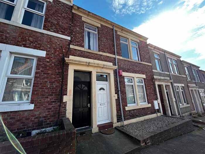 3 Bedroom Flat To Rent In Northbourne Street, Bensham, Gateshead, NE8