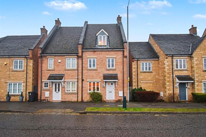 3 Bedroom Semi Detached House For Sale In Roman Road, Little Stanion, NN18