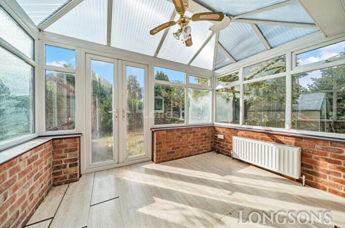 2 Bedroom Detached Bungalow For Sale In Surlingham Drive, Swaffham, PE37