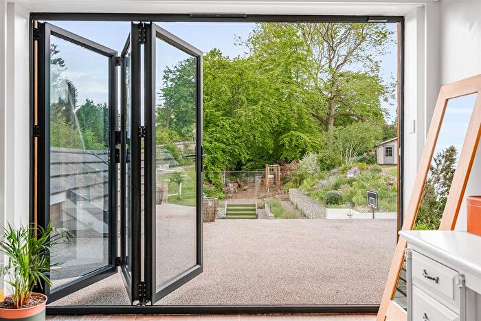 5 Bedroom Detached House For Sale In The Avenue, Welwyn, AL6