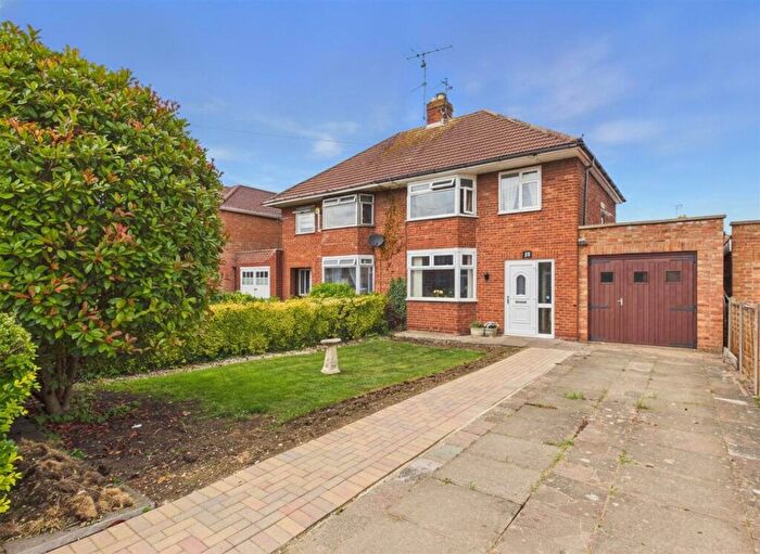 3 Bedroom Semi Detached House For Sale In Ennerdale Avenue, Longlevens, Gloucester, GL2