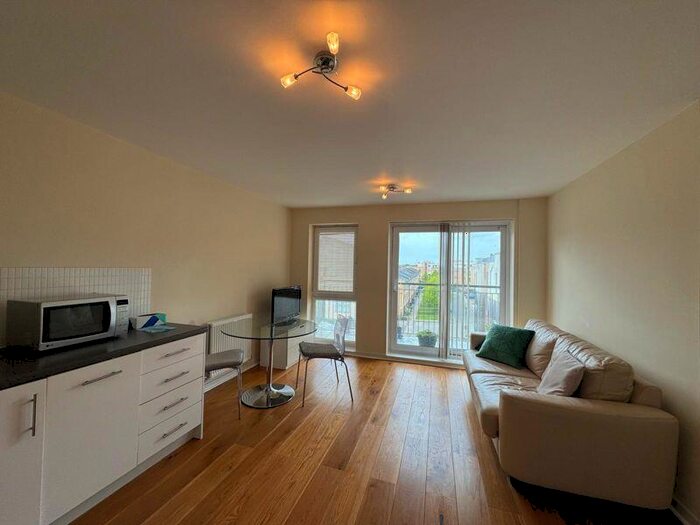 1 Bedroom Flat To Rent In Fortune Avenue, Edgware, HA8