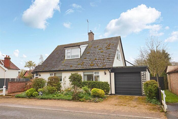 3 Bedroom Chalet For Sale In New Street, Fressingfield, Eye, IP21