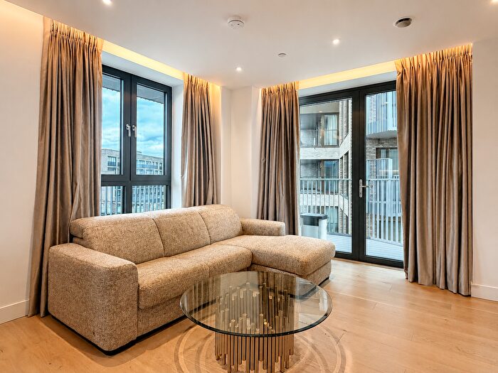 3 Bedroom Flat For Sale In Manuscript Court, Paragon Square, Postmark, London, WC1X