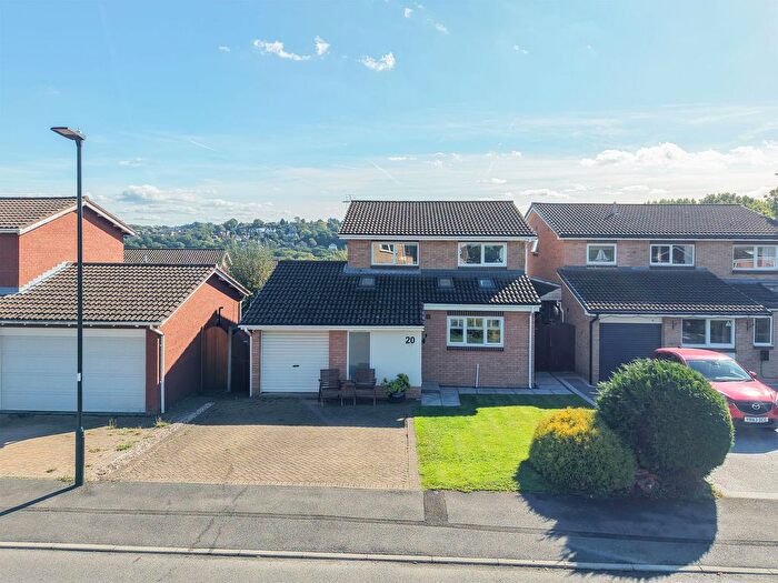 4 Bedroom Detached House For Sale In Wyvern Gardens, Sheffield, S17