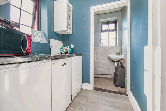2 Bedroom Semi-Detached House For Sale In Cats Lane, Sudbury, CO10