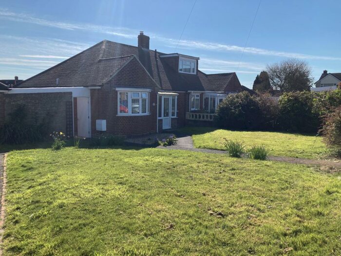 2 Bedroom Bungalow To Rent In Lea Close, Yeovil, BA21