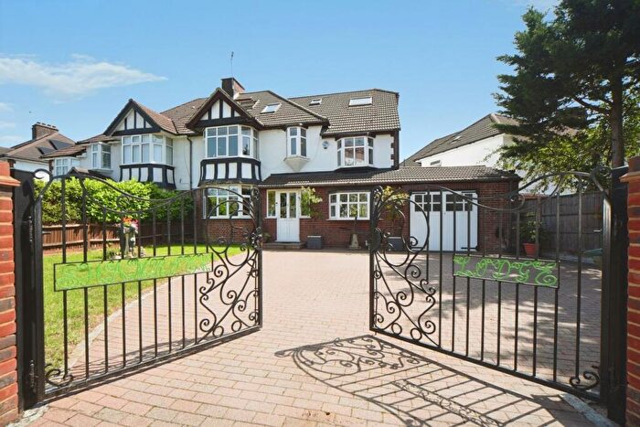 5 Bedroom Semi-Detached House For Sale In Spur Road, Orpington, BR6