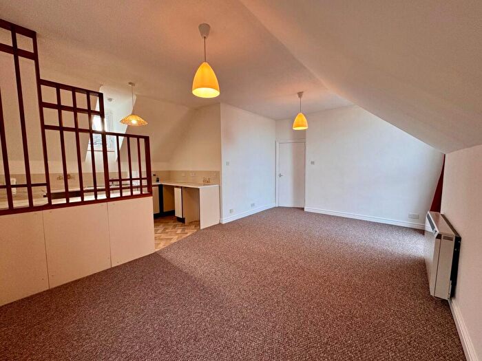 1 Bedroom Flat To Rent In Beaute Court, Thomas Road, Faversham, ME13