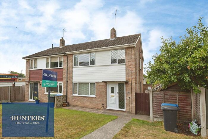 3 Bedroom Semi Detached House For Sale In Newbridge Court, Old Whittington, Chesterfield, S41