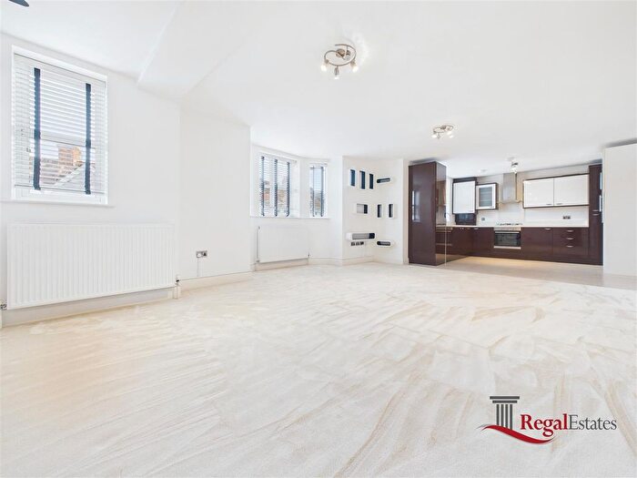 2 Bedroom Flat To Rent In Twinlock Court, HA1