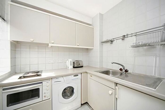 1 Bedroom Flat To Rent In Sloane Avenue, SW3