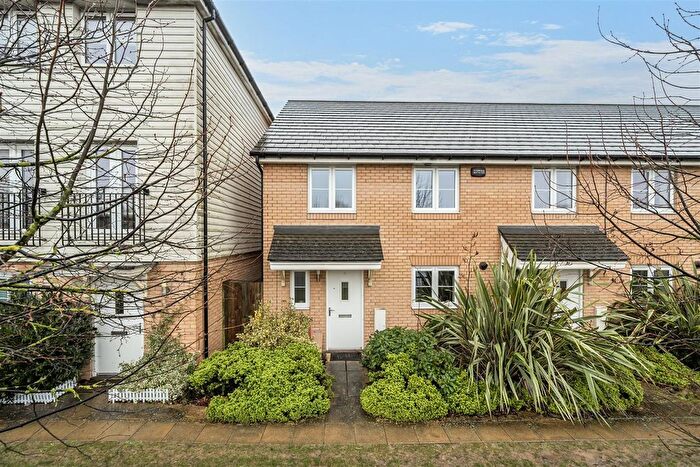 4 Bedroom End Terrace House For Sale In Fullingpits Avenue, Maidstone, ME16