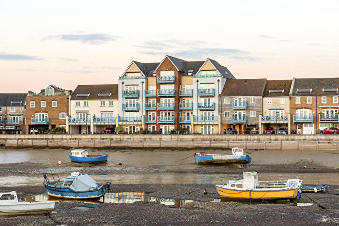 2 Bedroom Apartment For Sale In Broad Reach Mews, Shoreham-by-sea, BN43