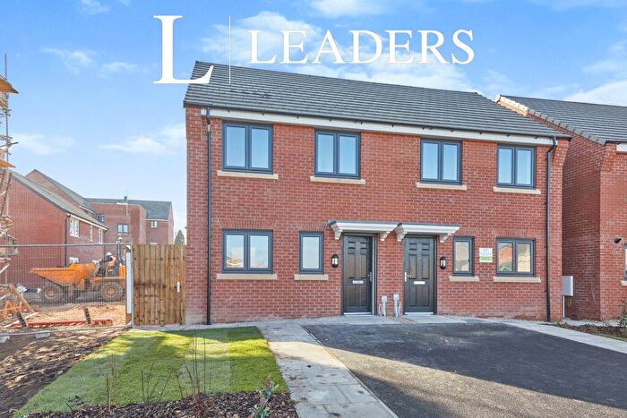 3 Bedroom Semi Detached House To Rent In Finan Road, DE24