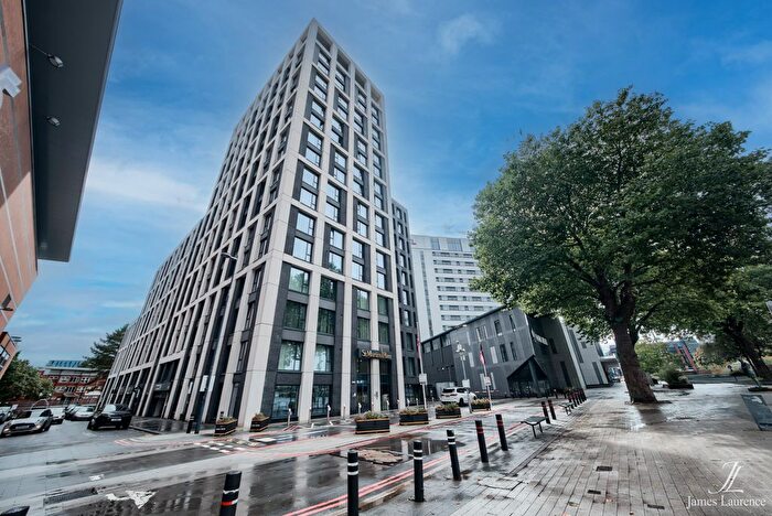 1 Bedroom Flat For Sale In St. Martins Place, Broad Street, Birmingham City Centre, B15