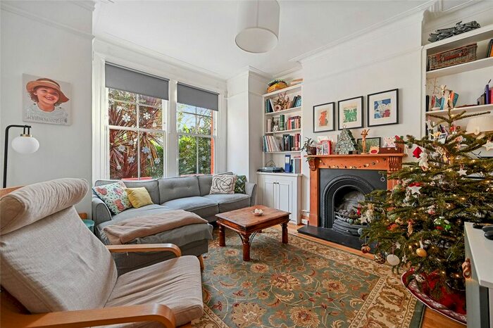 2 Bedroom Flat To Rent In Hartswood Road, London, W12