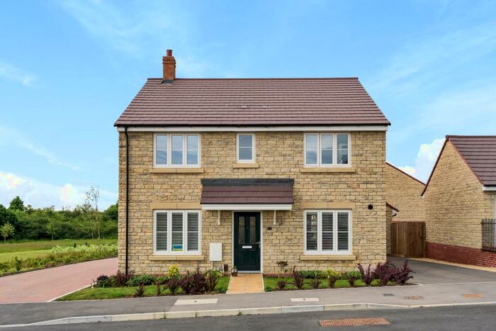 4 Bedroom Detached House To Rent In Berry Close, Eynsham, OX29