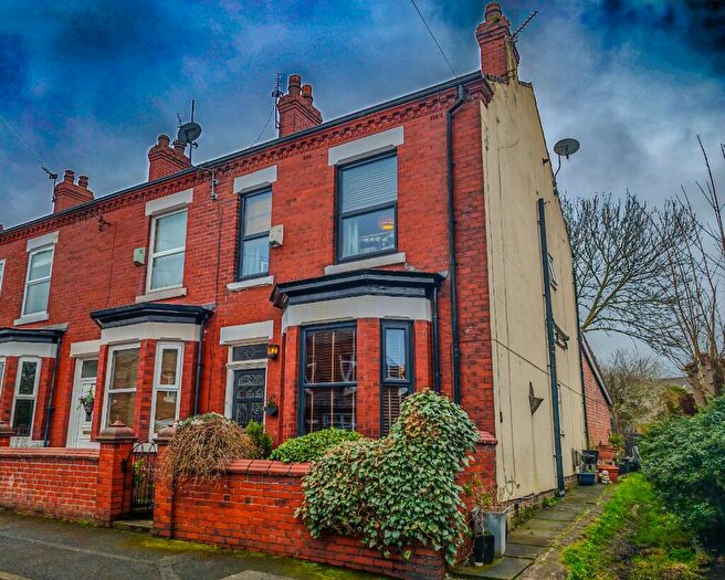 3 Bedroom End Of Terrace House For Sale In Silver Hill Road, Hyde, Greater Manchester, SK14