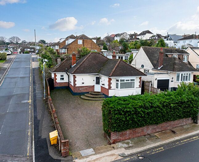 2 Bedroom Detached Bungalow For Sale In School Lane, Benfleet, SS7