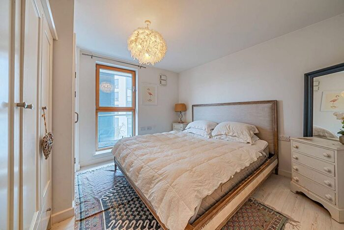 1 Bedroom Flat To Rent In Dairy Close, Fulham, London, SW6