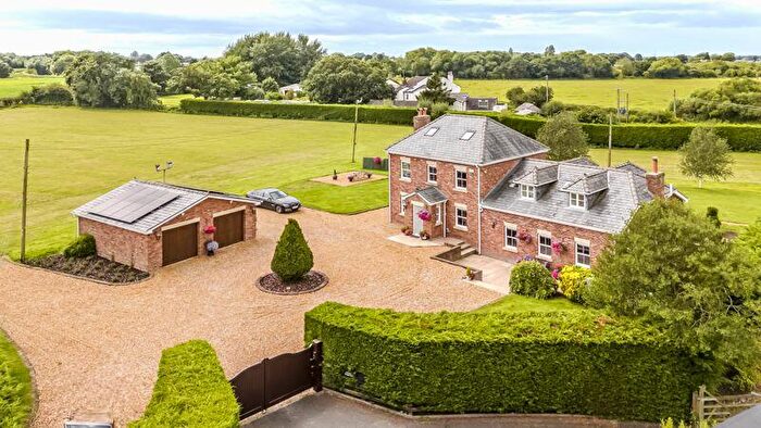 4 Bedroom Detached House For Sale In Pygons Hill Lane, Lydiate, L31