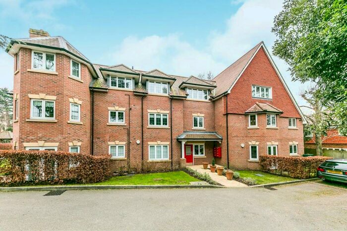 2 Bedroom Apartment To Rent In Epsom Road Area, Guildford, GU1