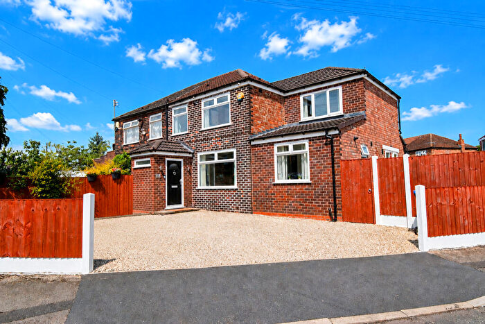 4 Bedroom Semi-Detached House For Sale In Redesmere Park, Flixton, M41