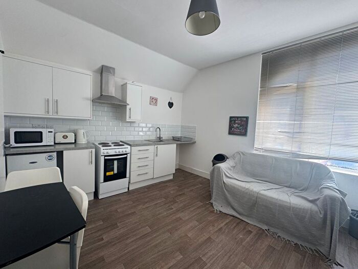 1 Bedroom Flat To Rent In Bournemouth, BH2