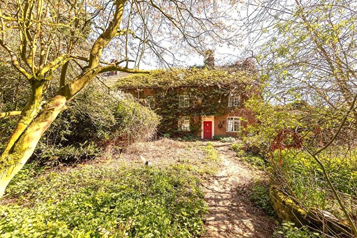 8 Bedroom Detached House For Sale In Stoke Road, CV13