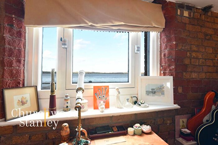 2 Bedroom Apartment For Sale In High Street, Mistley, CO11