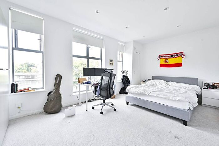 4 Bedroom Terraced House To Rent In Avonmore Road, West Kensington, London, W14