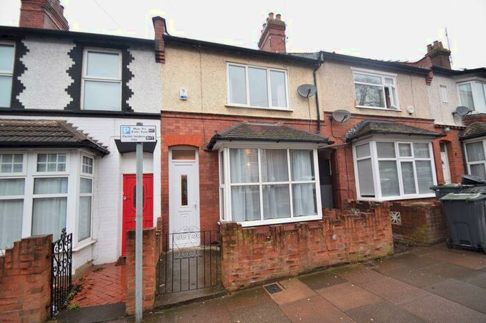 2 Bedroom Terraced House To Rent In High Town Road, Luton, LU2