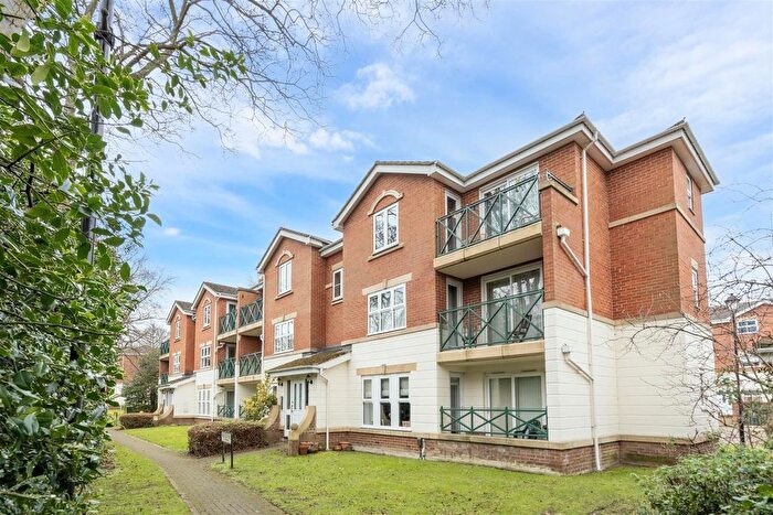 2 Bedroom Flat For Sale In Belvedere Gardens, Benton, Newcastle Upon Tyne, NE12