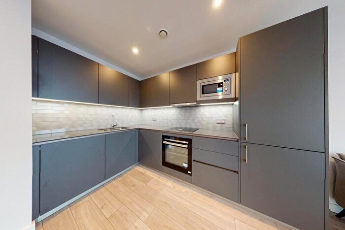 1 Bedroom Apartment To Rent In Park Central East, SE17