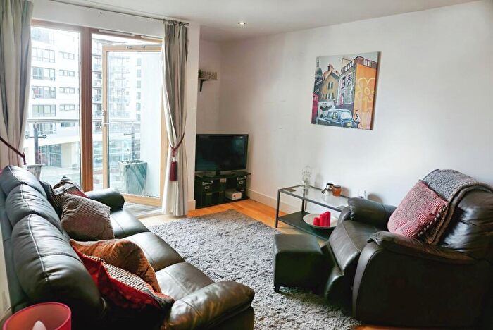 1 Bedroom Flat To Rent In La Salle, Chadwick Street, Hunslet, Leeds, LS10