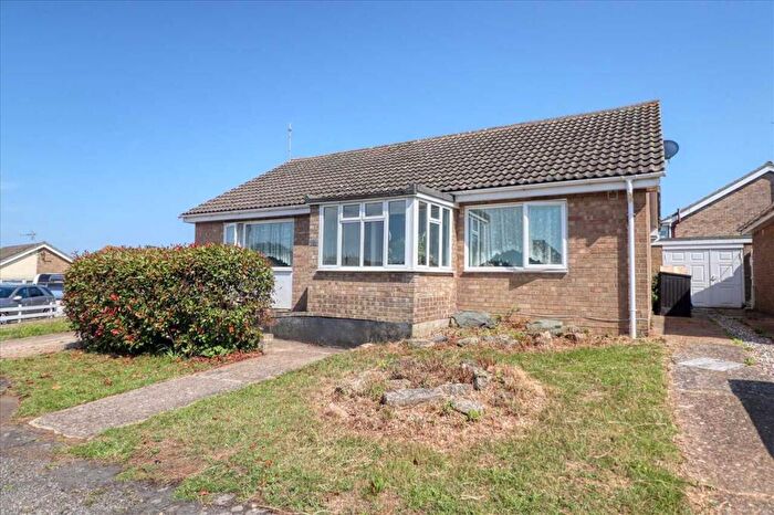 3 Bedroom Detached Bungalow For Sale In Allen Way, Point Clear, CO16