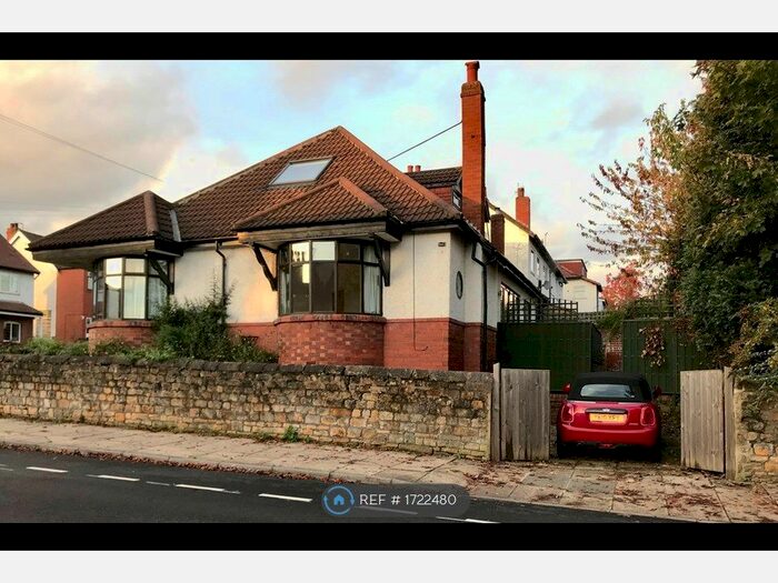 4 Bedroom Detached House To Rent In Moor Park Avenue, Leeds, LS6