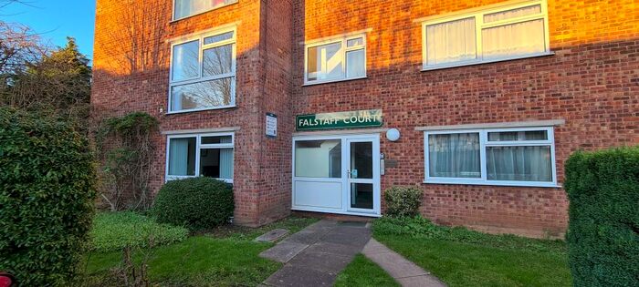 2 Bedroom Flat To Rent In Falstaff Court, Stratford Upon Avon, CV37