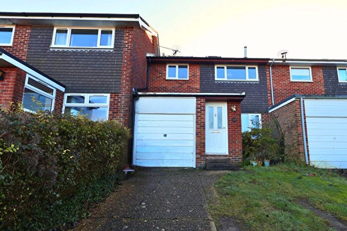 3 Bedroom Terraced House For Sale In Draycote Road, Horndean, PO8