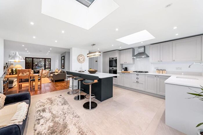 5 Bedroom Semi-Detached House To Rent In Dulwich Wood Avenue, Crystal Palace, London, SE19