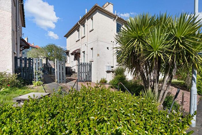 2 Bedroom Flat For Sale In Massereene Road, Kirkcaldy, KY2