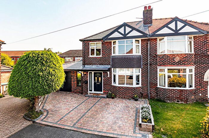 3 Bedroom Semi Detached House For Sale In Franklyn Avenue, Flixton, Manchester, M41