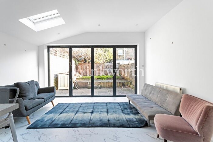 3 Bedroom Terraced House To Rent In Harringay Road, London, N15