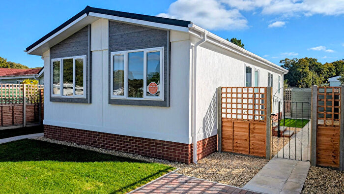 2 Bedroom Park Home For Sale In Whitehill Park, Bordon, Hampshire, GU35