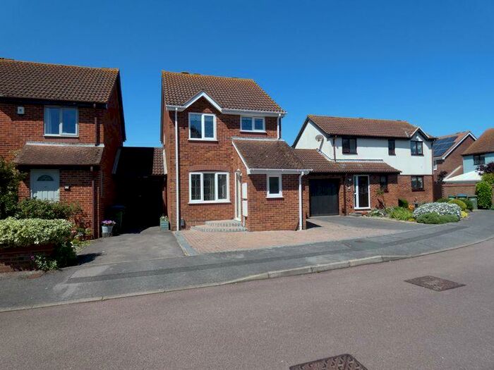 3 Bedroom Detached House To Rent In Tamarisk Close, Fareham, PO14