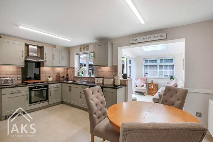 4 Bedroom Detached House For Sale In Woodmans Croft, Hatton, DE65